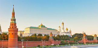 Khám phá sự bí ẩn của cung Điện Kremlin khi đến du lịch Nga